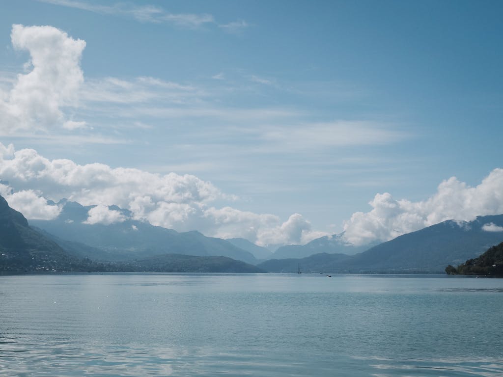 Free stock photo of annecy, annecy lake, clouds